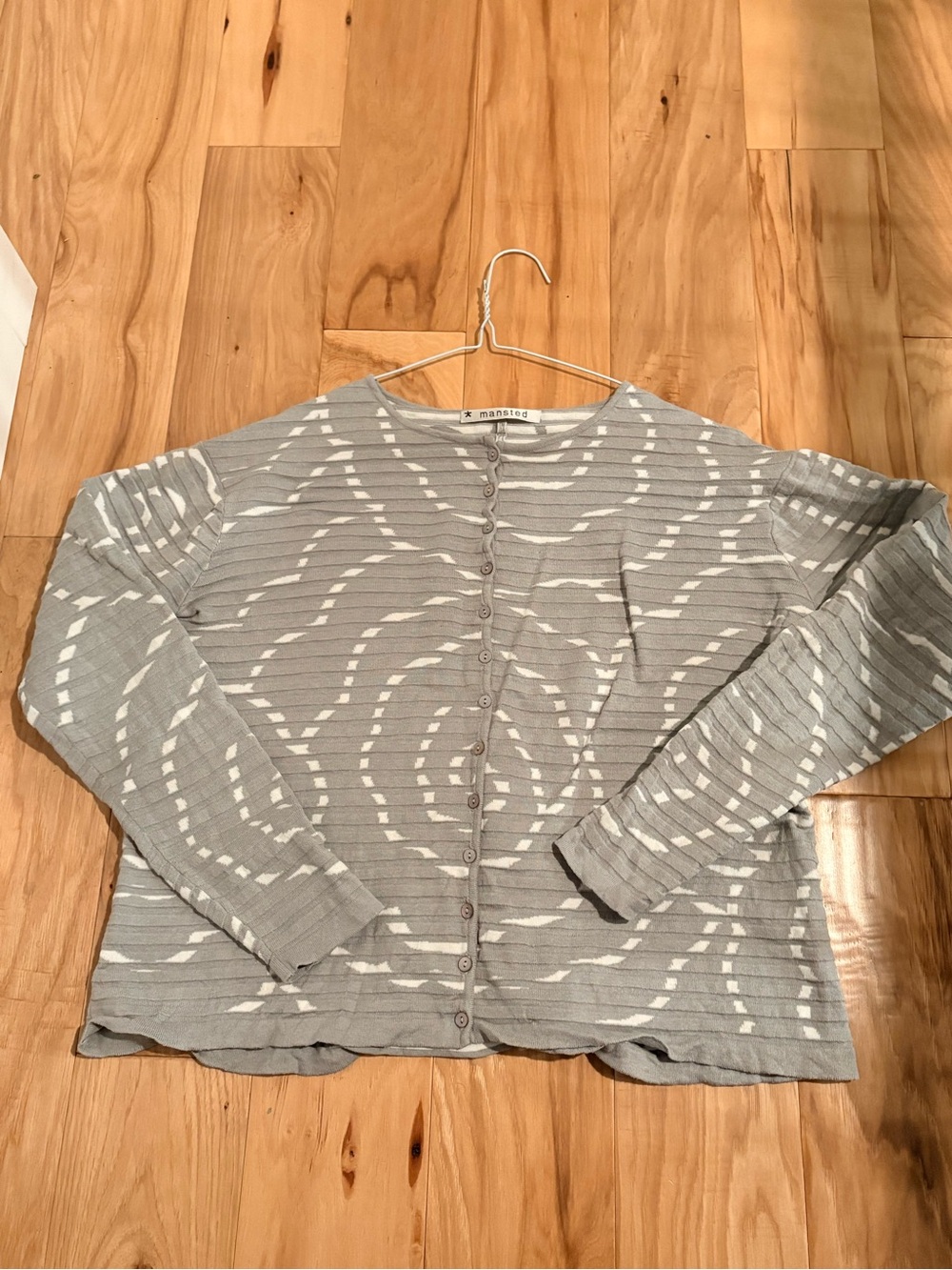 Mansted Light Gray Button-Front Cardigan with White Swirl Pattern